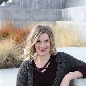 Meet your Posher, Kari